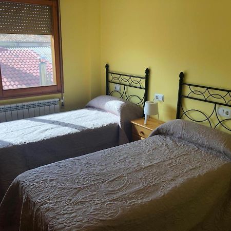 Bar Hostal Torralba De Los Sisones Экстерьер фото